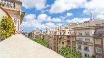 Exterior view of Attic for sale in  Barcelona Capital  with Terrace
