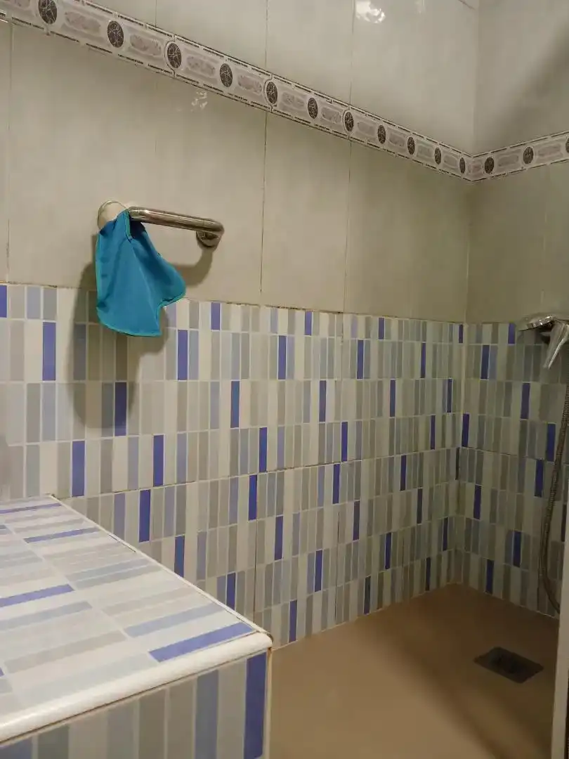 Badezimmer von Erdgeschoss zum Verkauf in Los Alcázares mit Klimaanlage