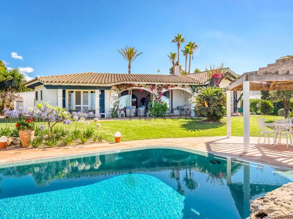 Houses for sale in Urbanizacion Binidali, Sant Climent - Es Canutells