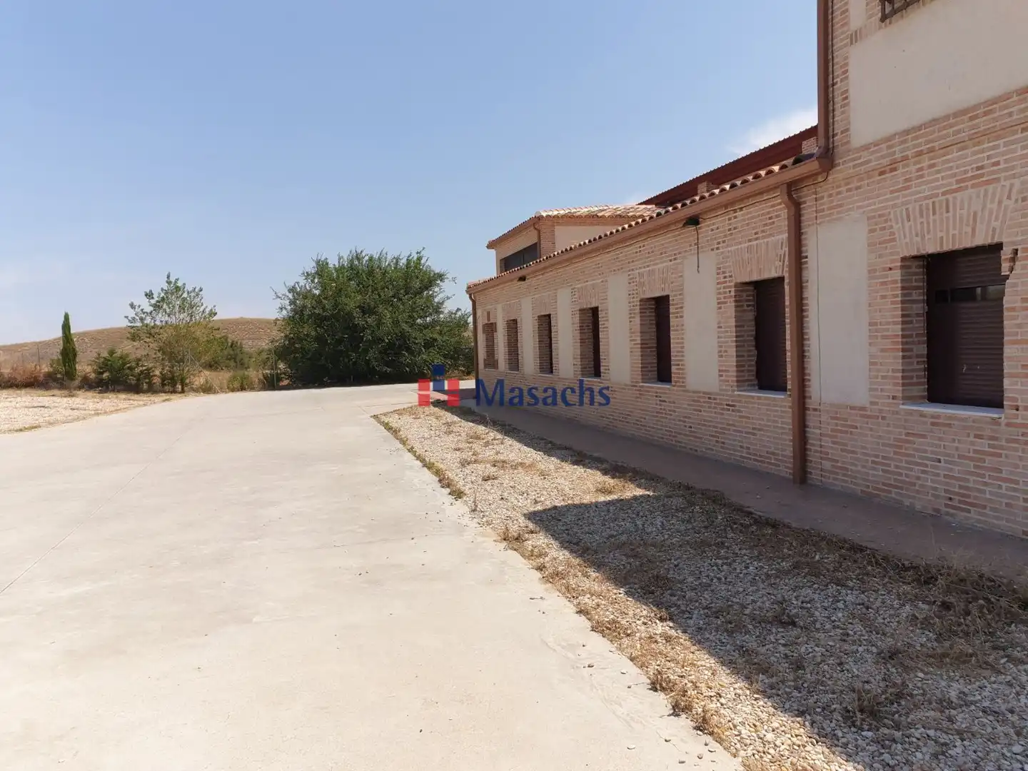 Vista exterior de Nave industrial en venta en Aranjuez