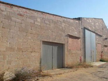 Terreno industriale in vendita a Avinguda dels Molinets 31B