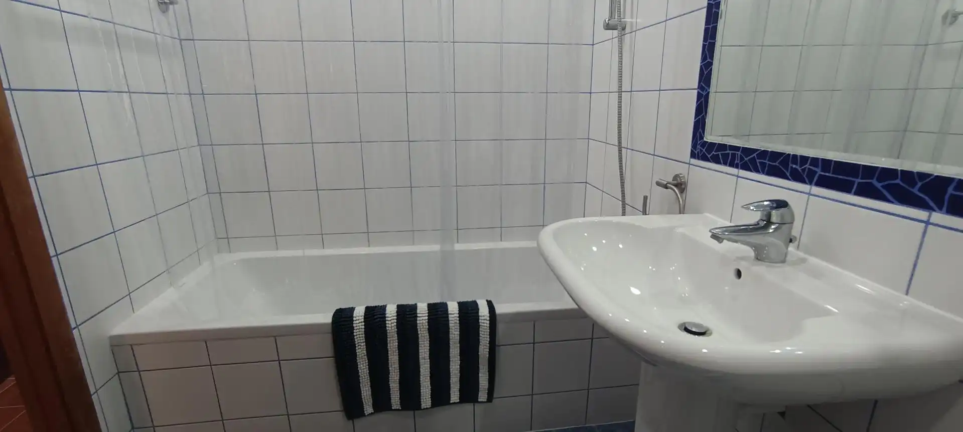 Bany de Pis de lloguer en Calvià amb Terrassa, Moblat i Alarma