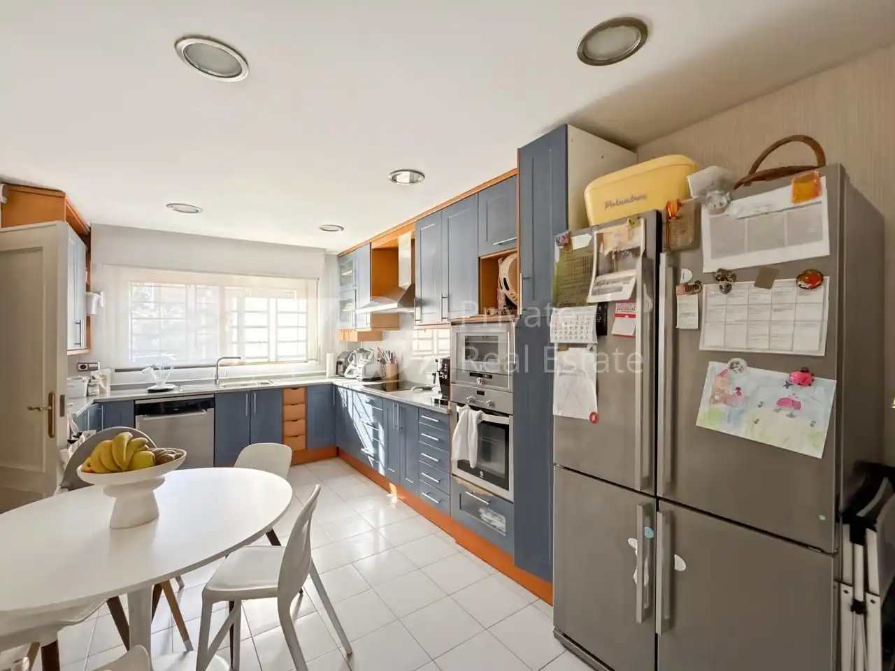 Cocina de Casa adosada en venta en Majadahonda con Aire acondicionado, Calefacción y Jardín privado