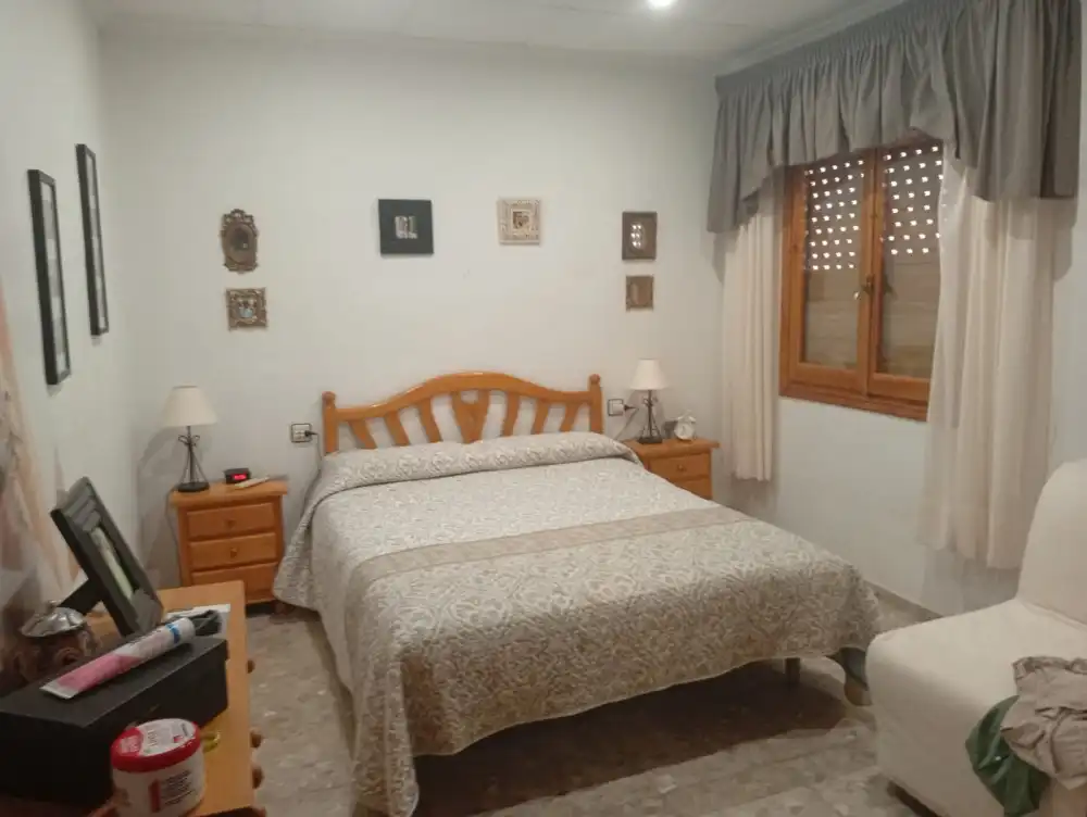 Bedroom of Flat for sale in Crevillent