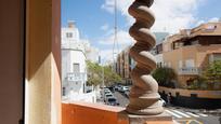 Exterior view of Flat for sale in  Santa Cruz de Tenerife Capital  with Storage room