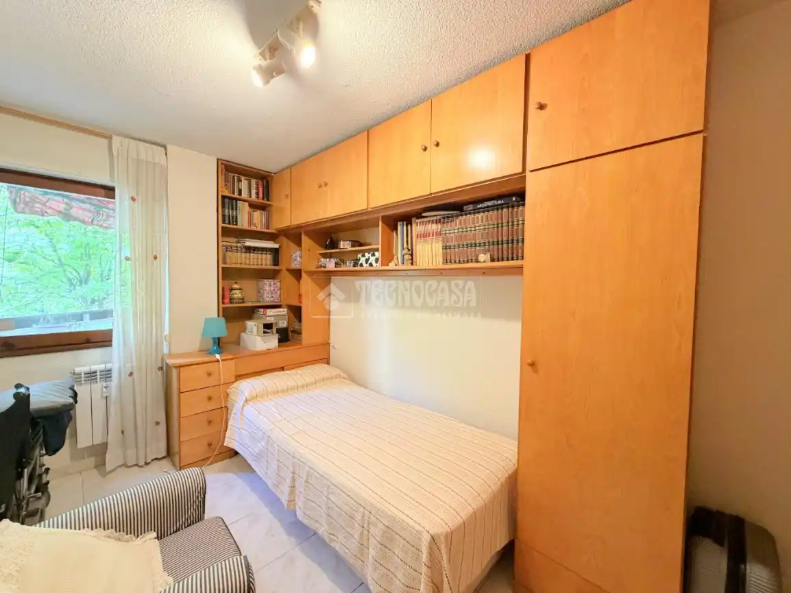 Habitación de Piso en venta en Madrid con Calefacción, Piscina y Piscina comunitaria