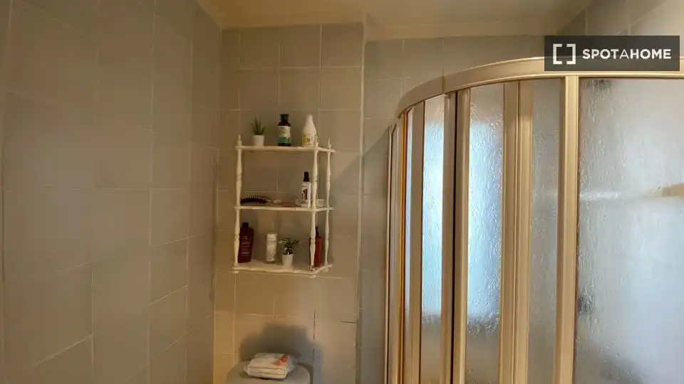 Baño de Apartamento para compartir en Rivas-Vaciamadrid con Aire acondicionado, Calefacción y Terraza