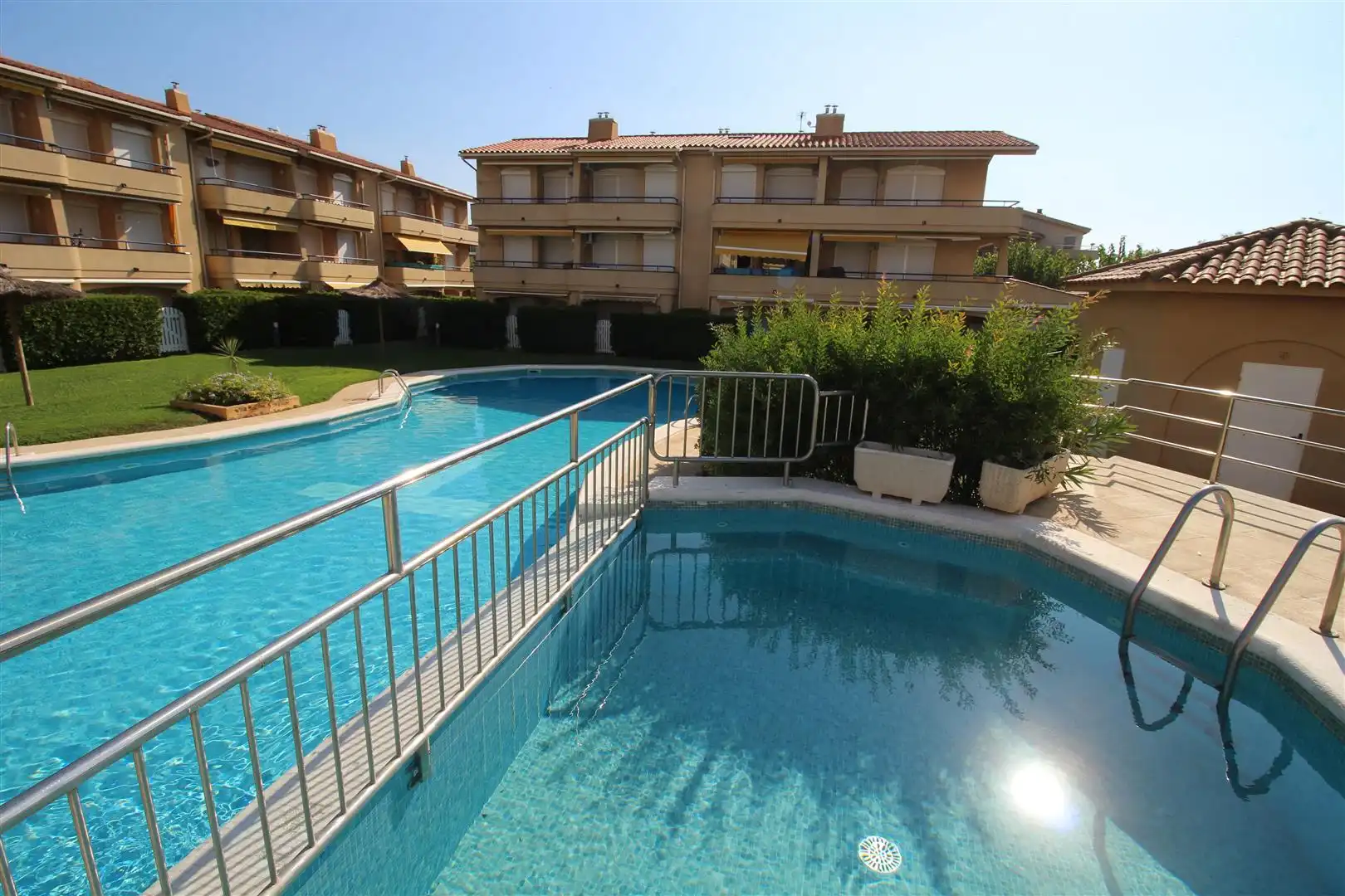 Apartment with pool for sale in Carrer Assutzena 51, imagen 4