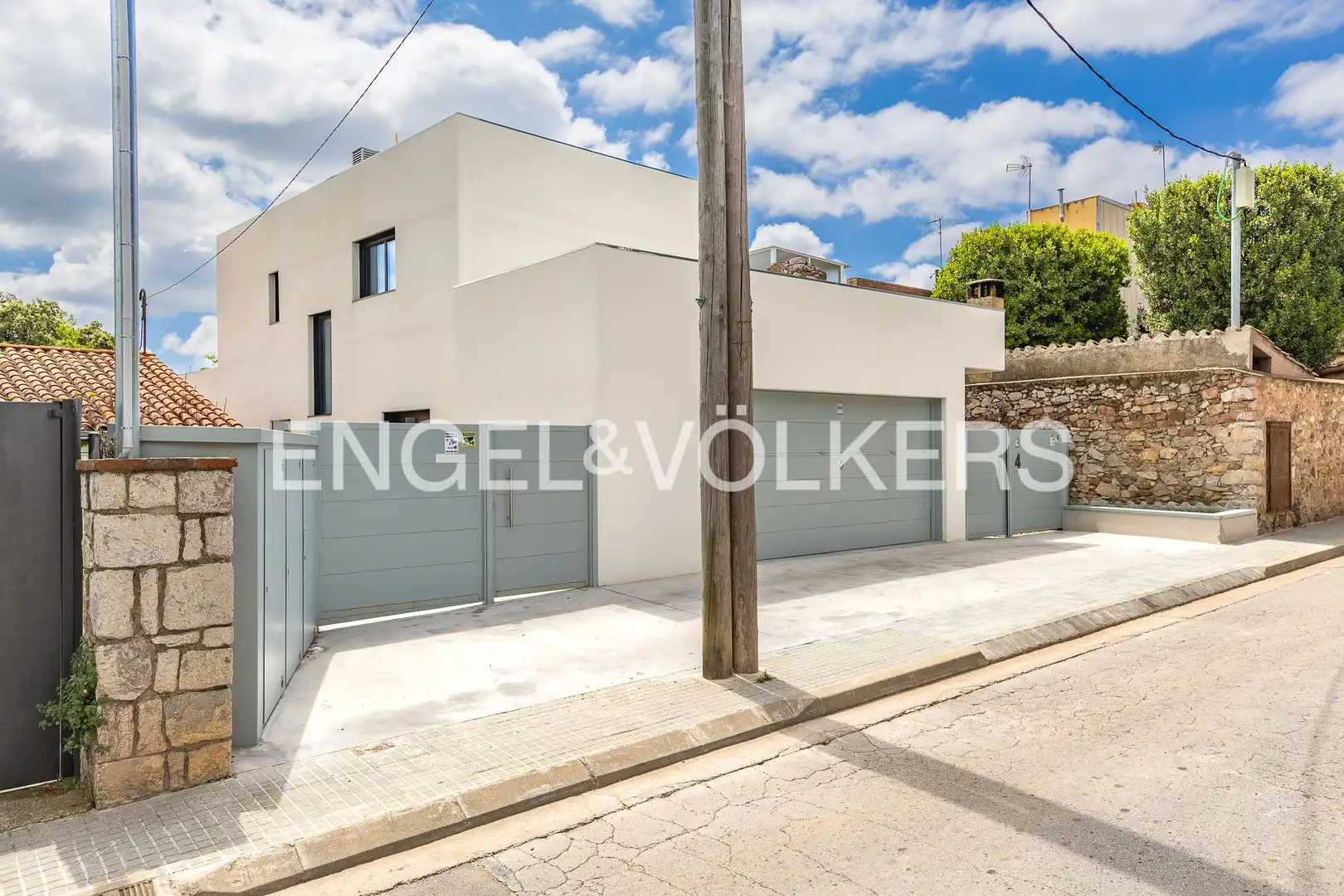 Vista exterior de Casa o chalet en venta en Matadepera con Calefacción, Parquet y Terraza