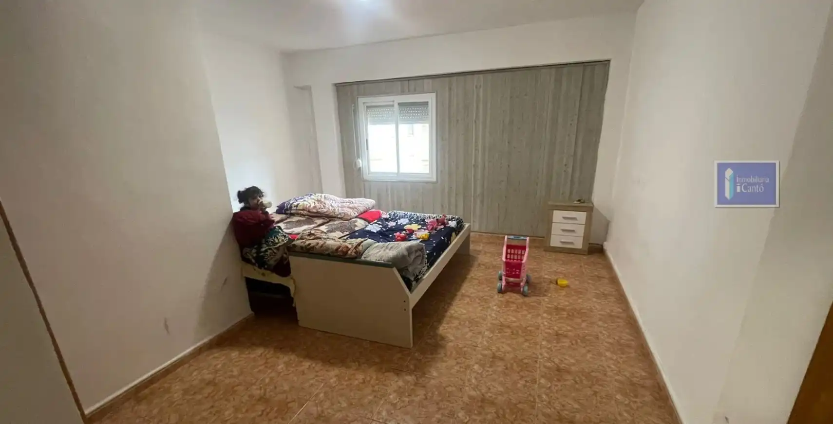 Habitación de Piso en venta en Alcoy / Alcoi con Balcón