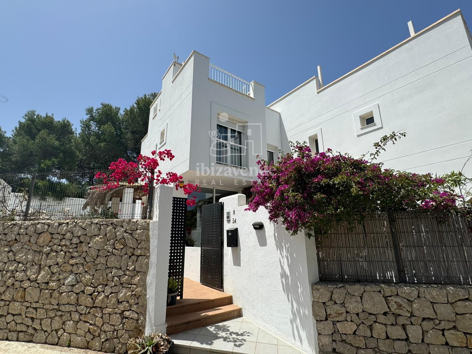 Exterior view of House or chalet to rent in Sant Josep de sa Talaia  with Air Conditioner, Heating and Private garden