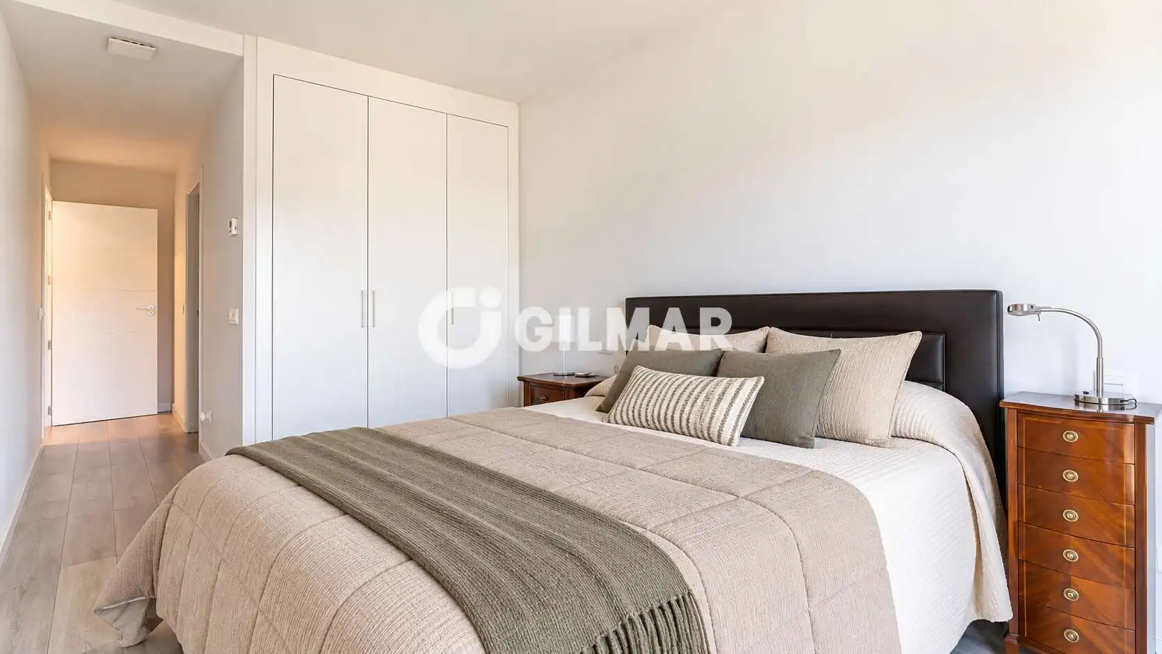 Schlafzimmer von Wohnung zum Verkauf in Las Rozas de Madrid mit Heizung, Privatgarten und Abstellraum