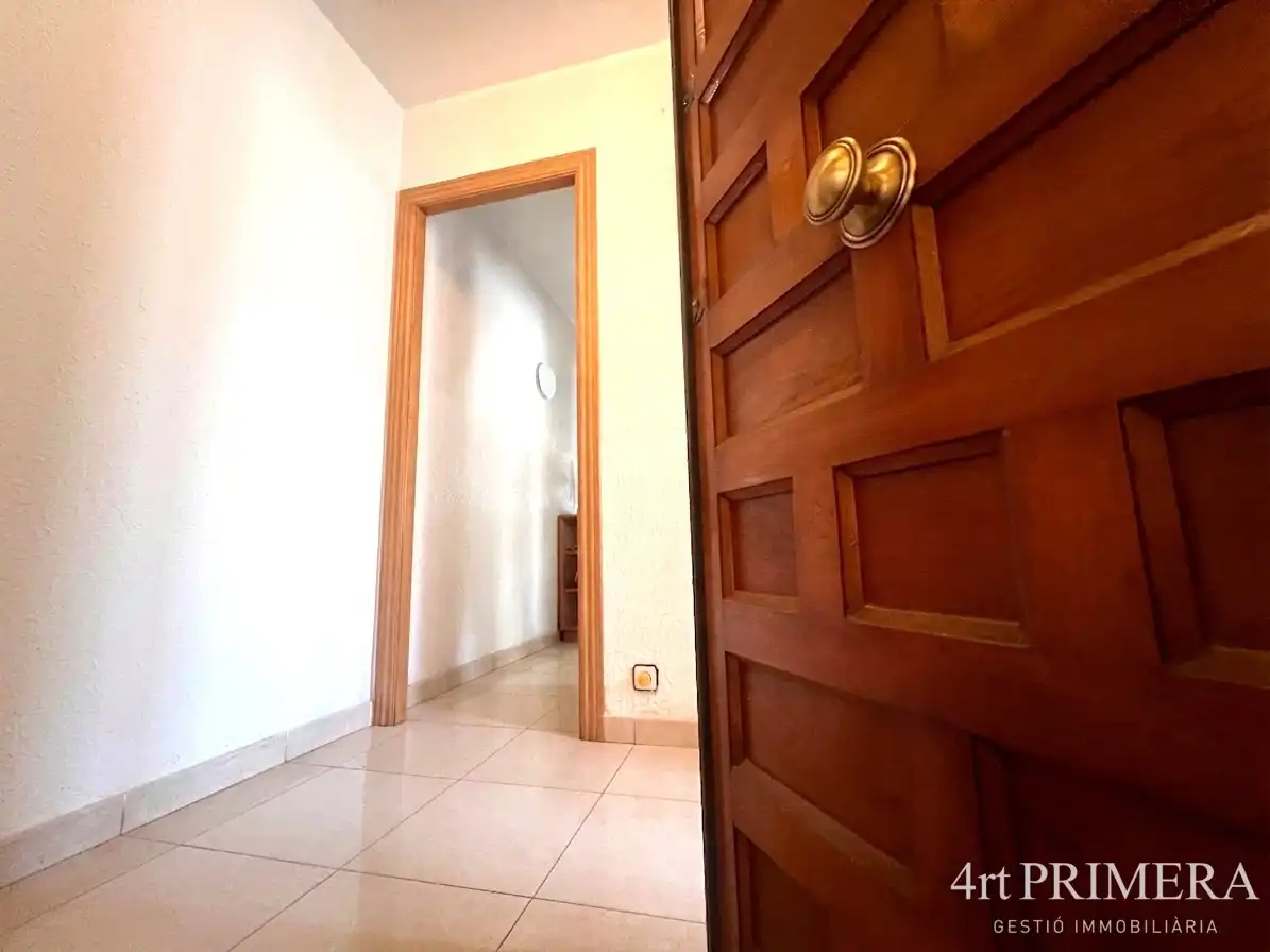 Pis en venda en Parets del Vallès amb Calefacció, Moblat i Balcó