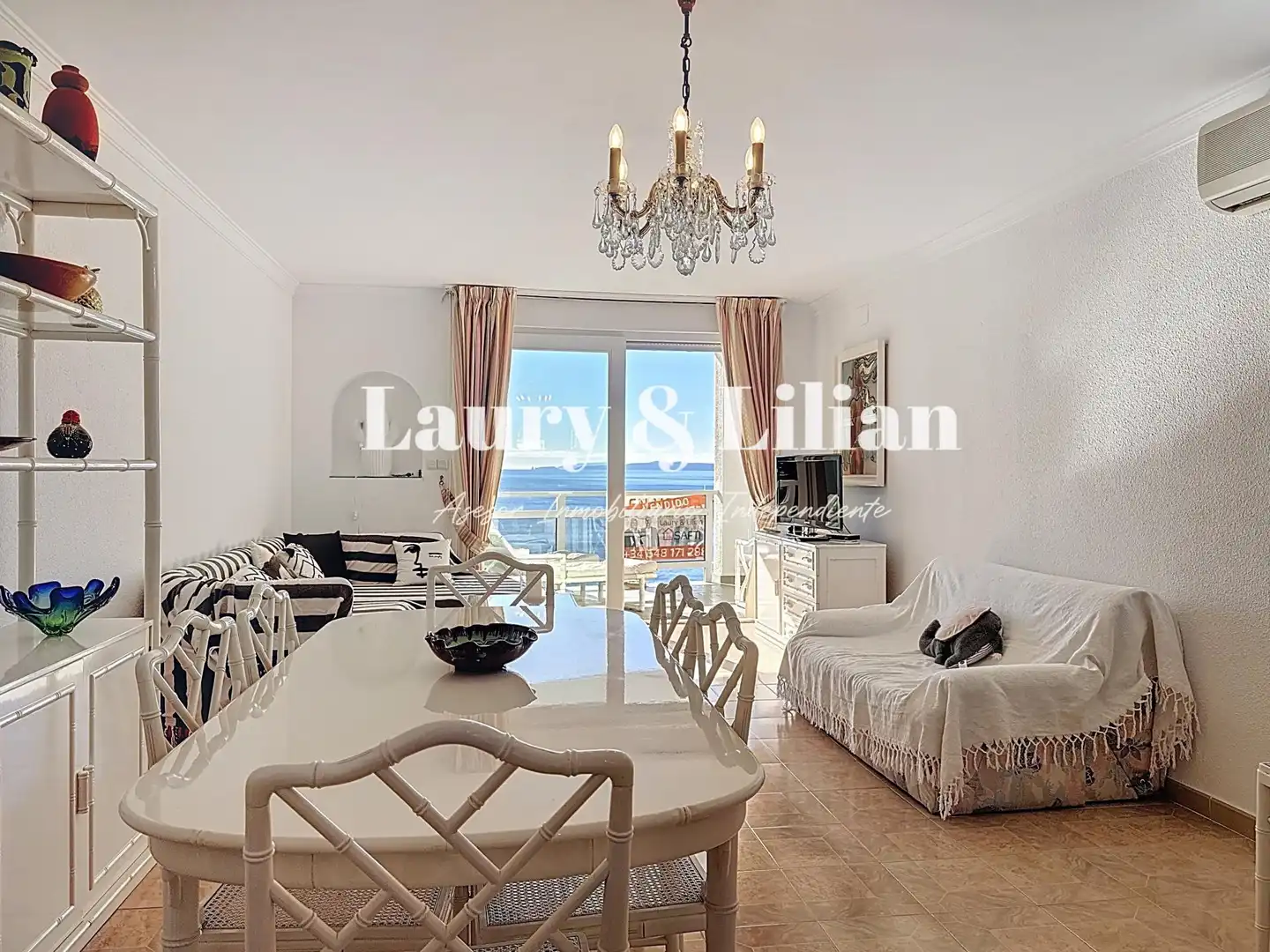 Mini appartamento con terrazza in vendita a Almadrava - Canyelles - Puig-Rom, imagen 3