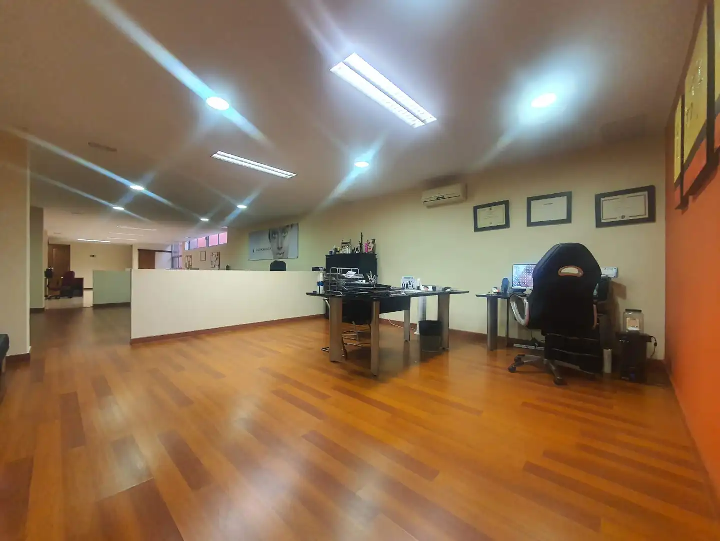 Oficina en venda a Calle Tome Cano, 8, La Salle - Cuatro Torres