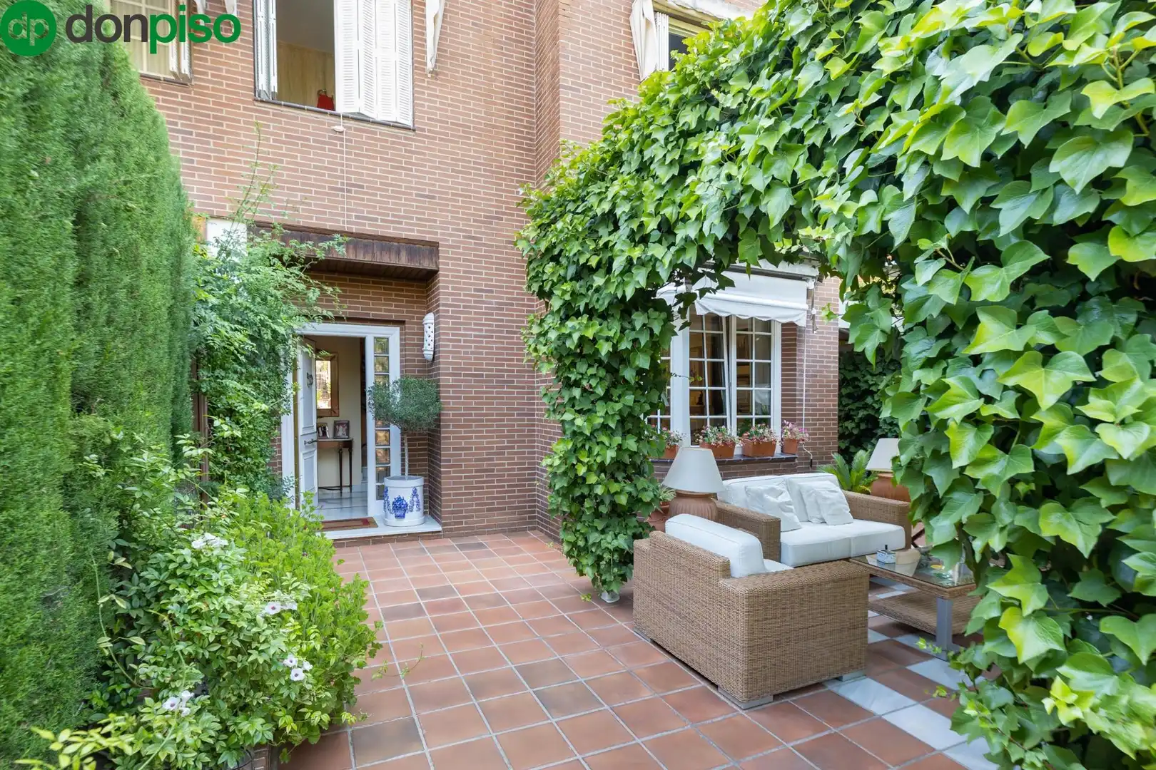 Terrace of Detached homes for sale in Granada  with Air Conditioner, Heating and Private garden