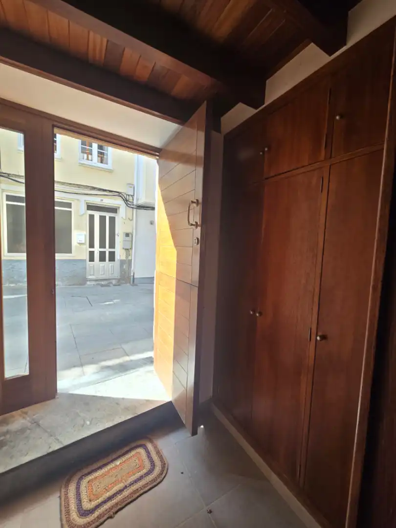 Vista exterior de Casa adosada en venta en Viveiro con Calefacción, Parquet y Horno