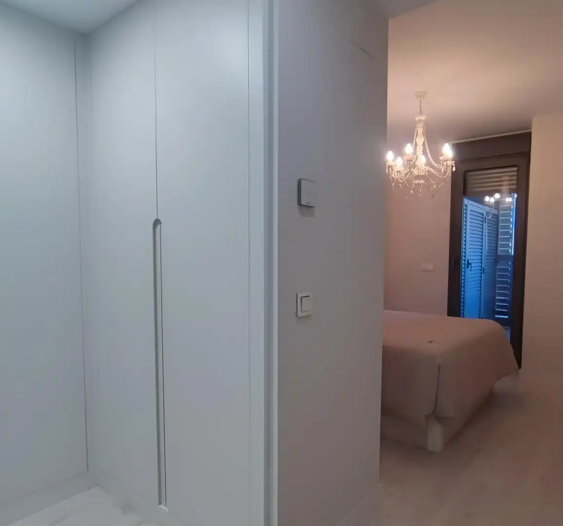 Habitación de Piso de alquiler en Almería con Aire acondicionado, Calefacción y Jardín privado