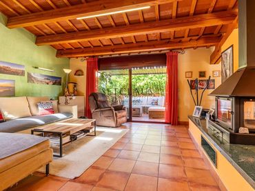 Casa amb balcó en venda a Nucli Urbà