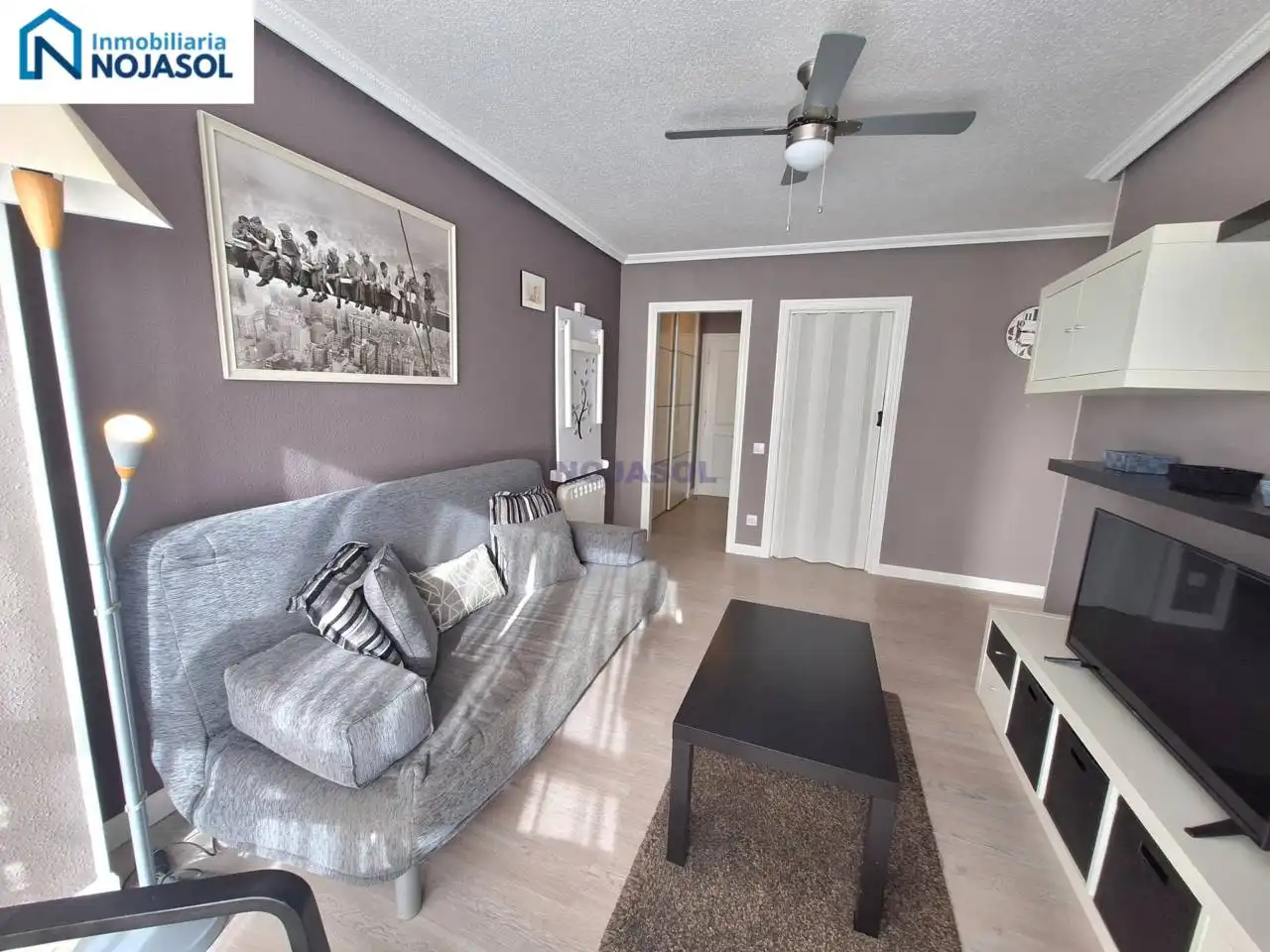 Sala de estar de Apartamento en venta en Noja con Calefacción, Parquet y Terraza