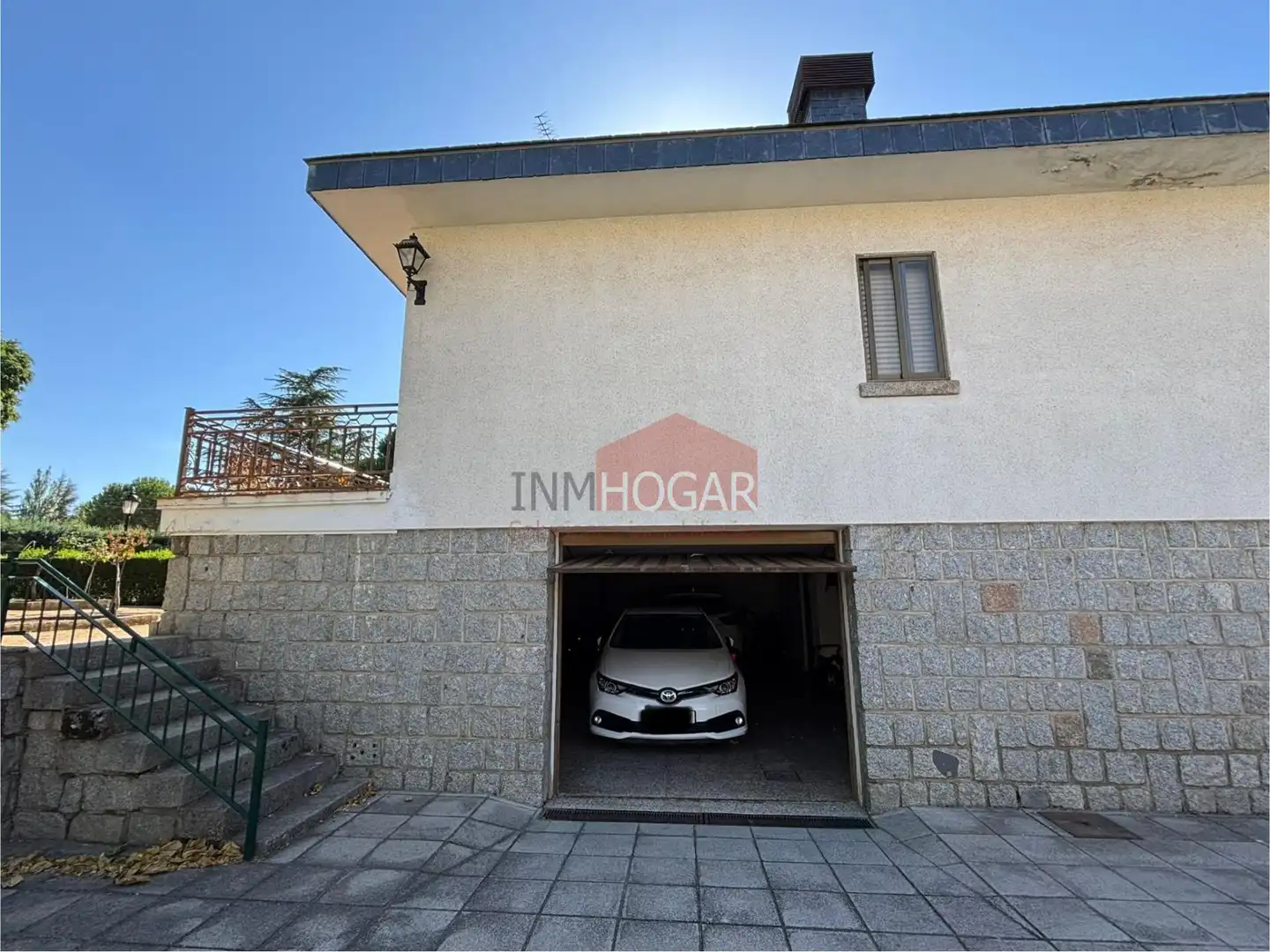 Aparcament de Casa o xalet en venda en Ávila amb Calefacció, Jardí privat i Traster