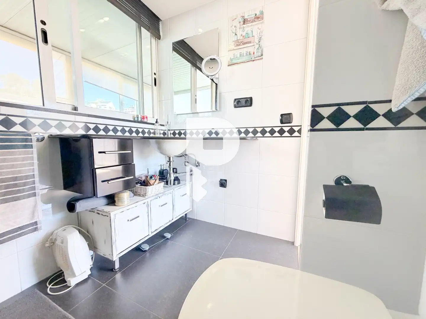 Houses for rent in Carrer Sant Jordi, 11, Corbera de Llobregat