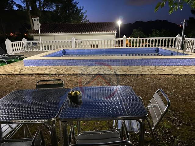 Casa-chalet en Venta en Lugar R-8 Foies A Pol-42 en Xàtiva