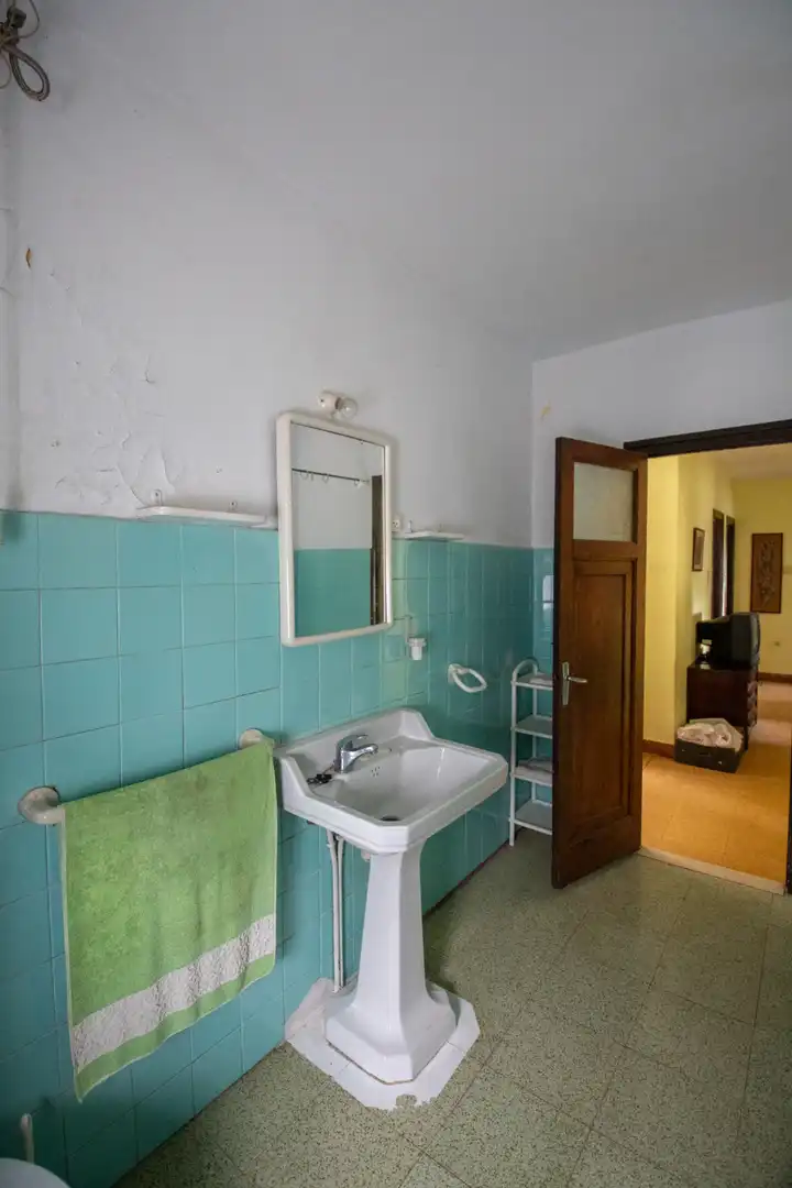 Bathroom of Houses for sale in Villaviciosa  with Private garden