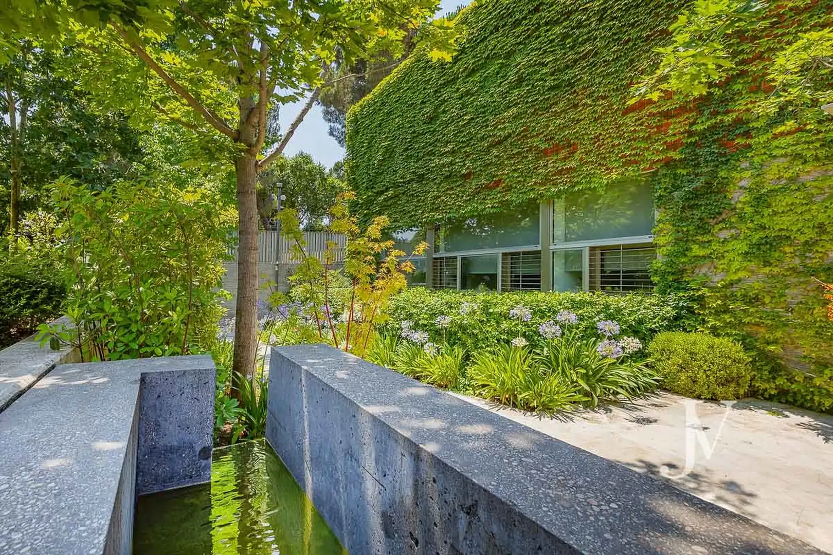 Vista exterior de Casa o chalet en venta en Madrid con Aire acondicionado, Calefacción y Jardín privado