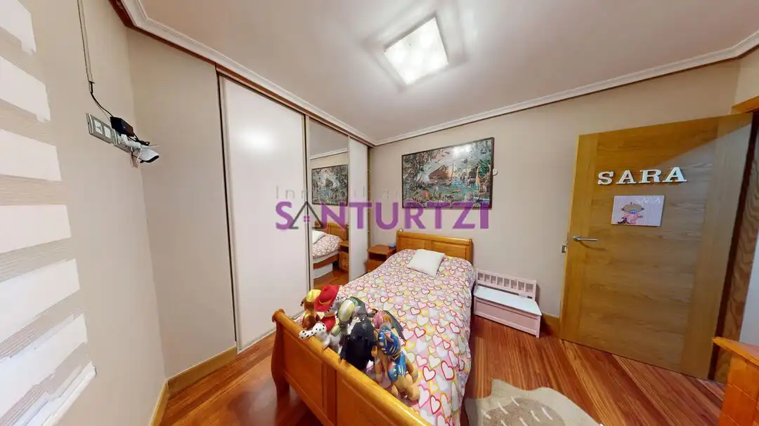 Habitación de Piso en venta en Santurtzi  con Calefacción, Terraza y Trastero