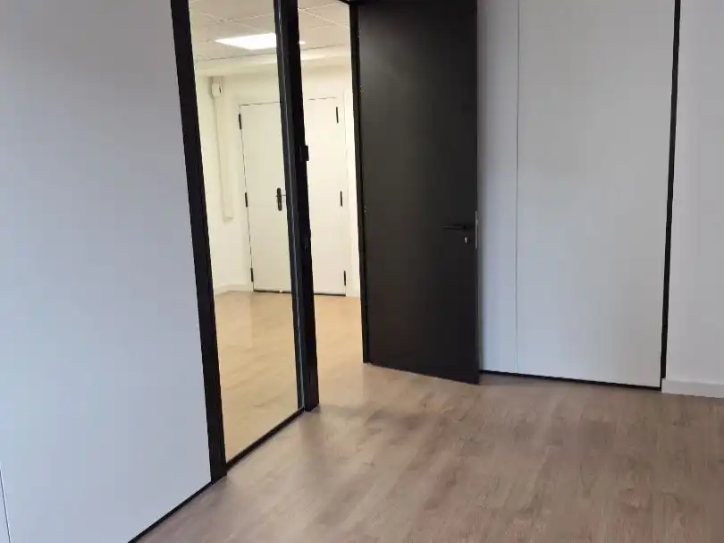 Oficina de alquiler en Lleida con Aire acondicionado, Calefacción y Internet