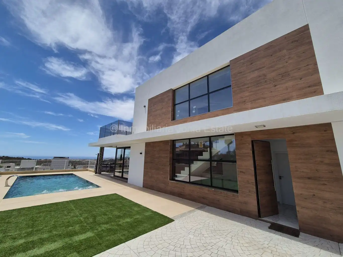 Villa mit Pool zum Verkauf in Golf Bahía, imagen 2