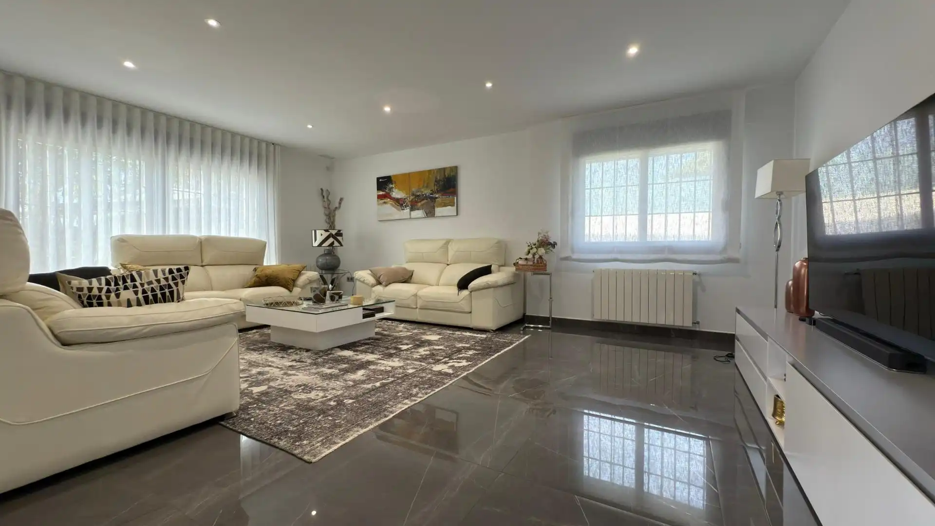 Sala de estar de Casa o chalet en venta en Sant Joan d'Alacant con Aire acondicionado, Calefacción y Jardín privado
