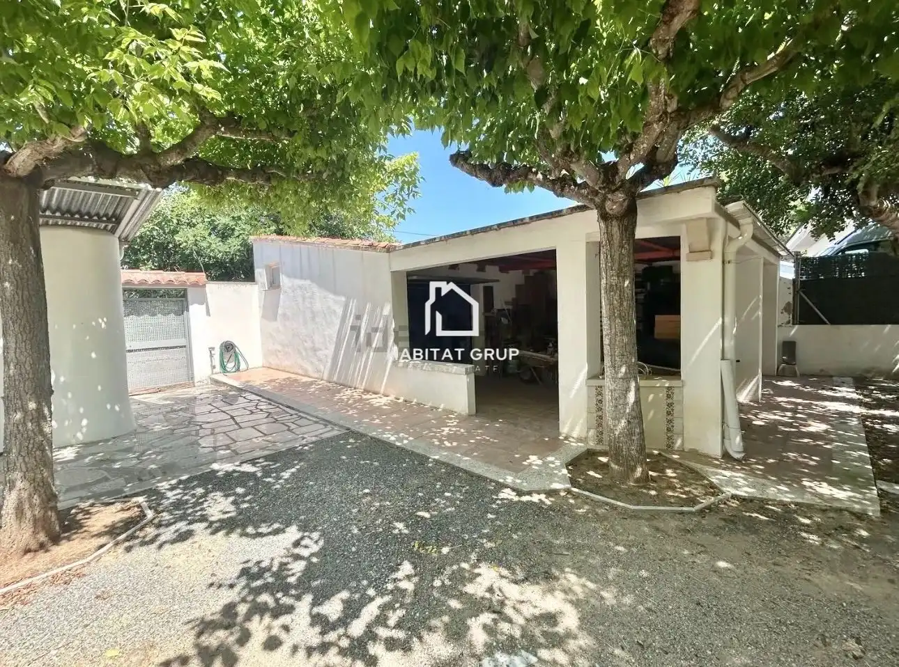 Exterior view of Houses for sale in Valls  with Heating, Private garden and Storage room