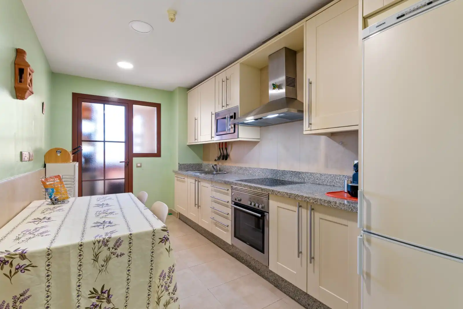 Apartment with terrace for sale in Benahavís pueblo, imagen 9