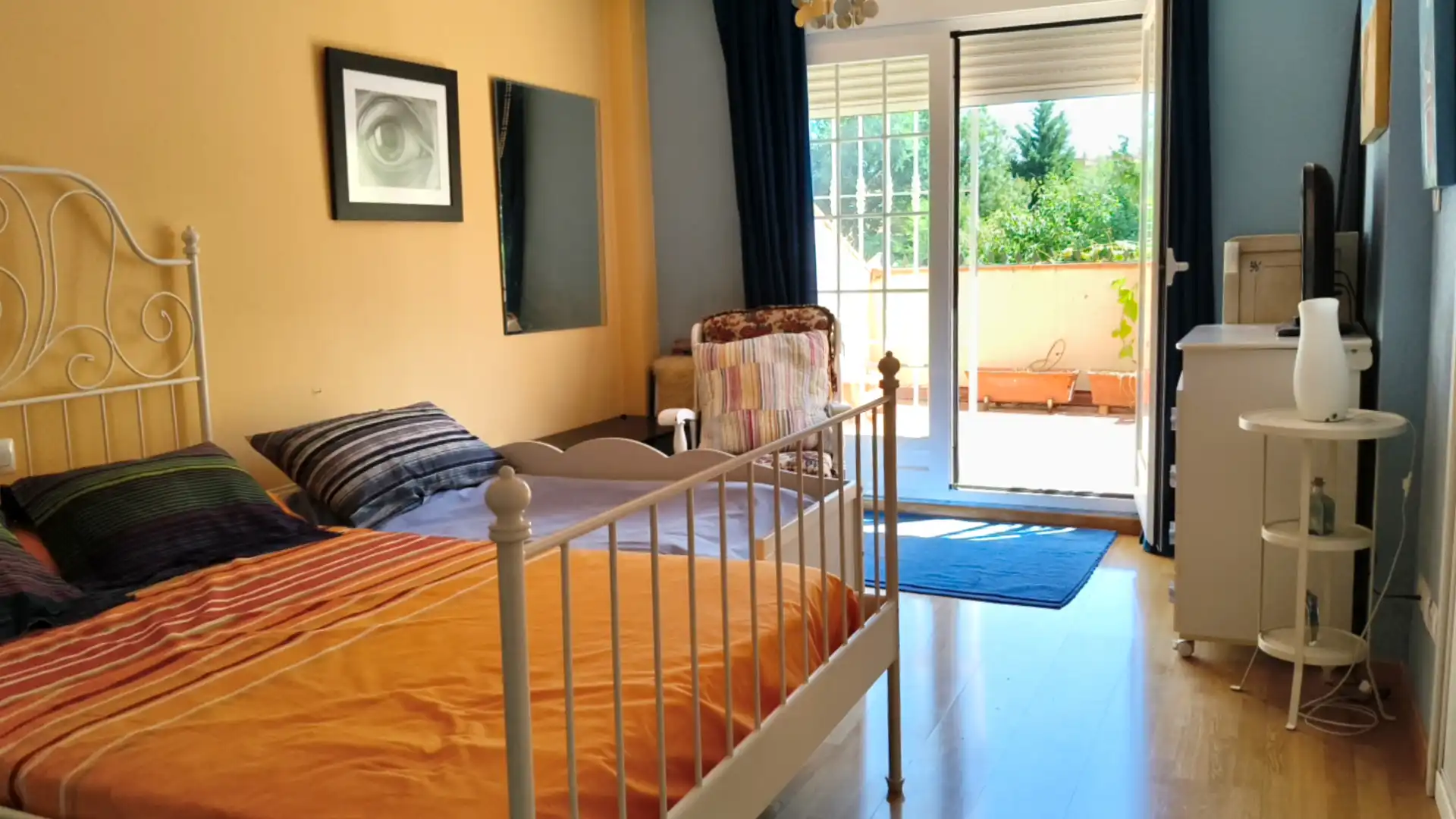 Habitación de Casa adosada en venta en Rivas-Vaciamadrid con Aire acondicionado, Calefacción y Jardín privado