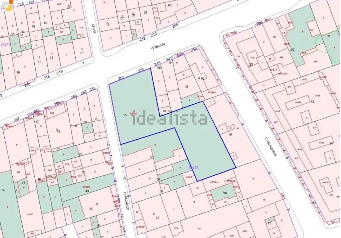 Terreny residencial en venda a Centre