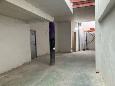 Locale commerciale in affitto a Centre