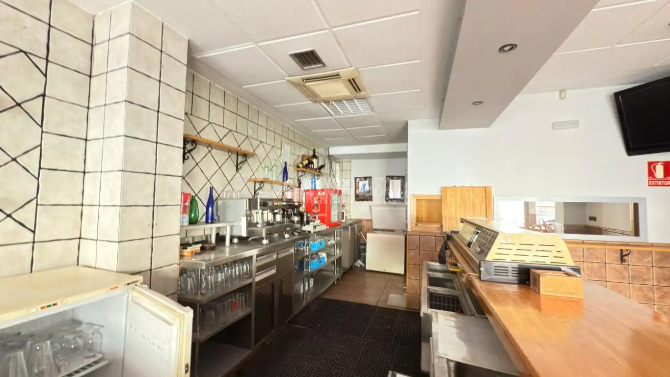 Local en venta en Azuqueca de Henares con Aire acondicionado y Amueblado