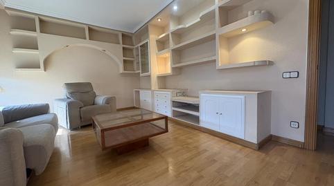 Foto 2 de Piso en venta en De Calero Pita, Entrevías, Madrid