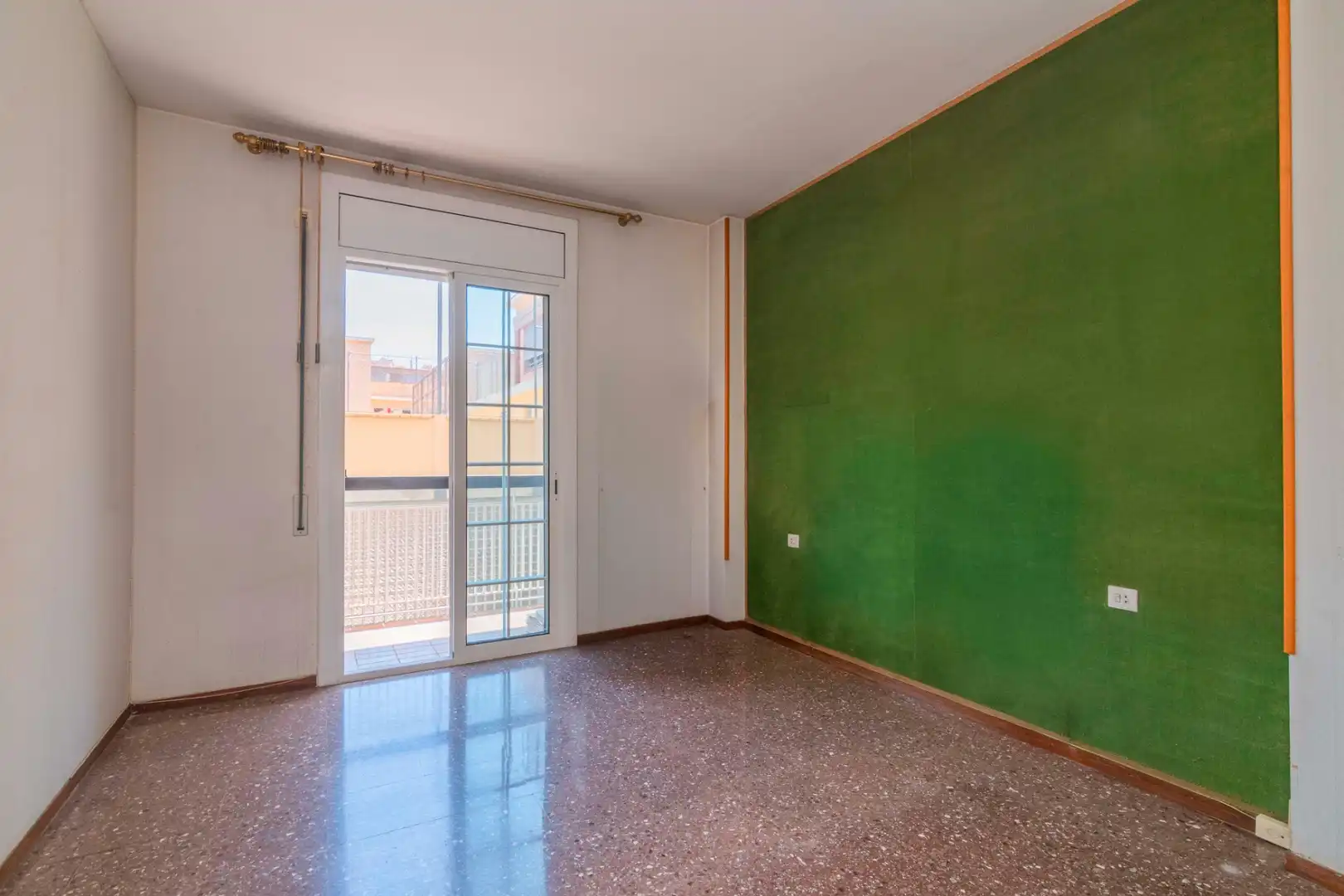 Habitación de Piso en venta en Barcelona con Aire acondicionado, Calefacción y Balcón