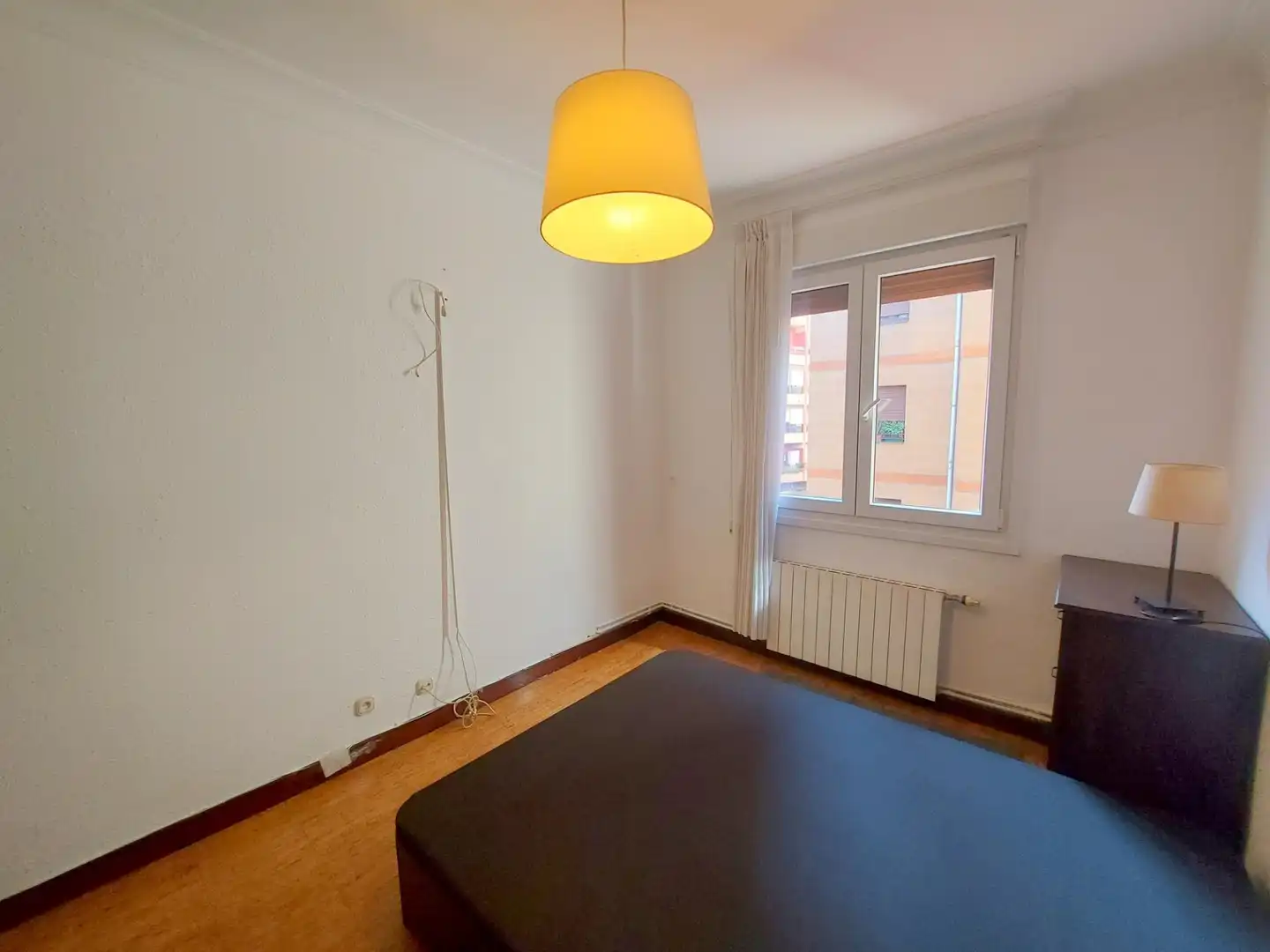 Bedroom of Flat for sale in Bilbao   with Heating, Furnished and Balcony