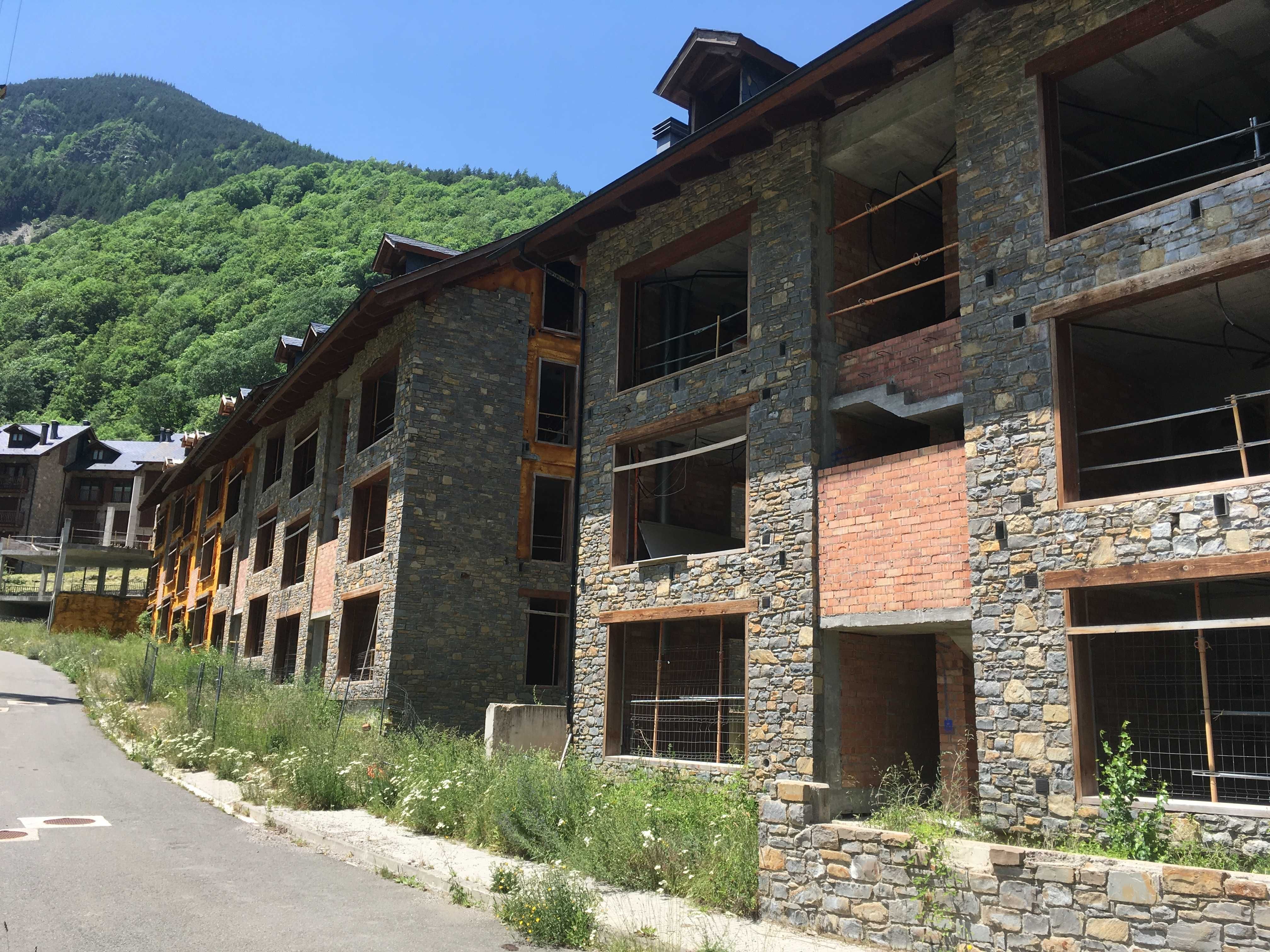 Exterior view of Building for sale in La Torre de Cabdella