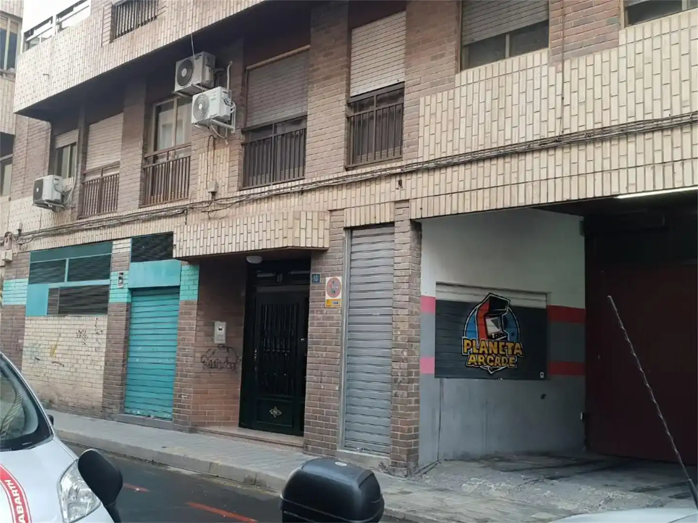 Vista exterior de Garatge en venda en Alicante / Alacant