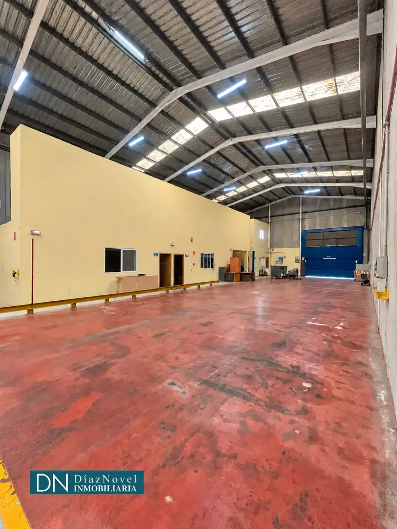 Nave industrial in affitto a Calle Eduardo Queipo de Llano Caballero 33, imagen 2