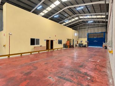 Nave industrial en alquiler en Calle Eduardo Queipo de Llano Caballero 33