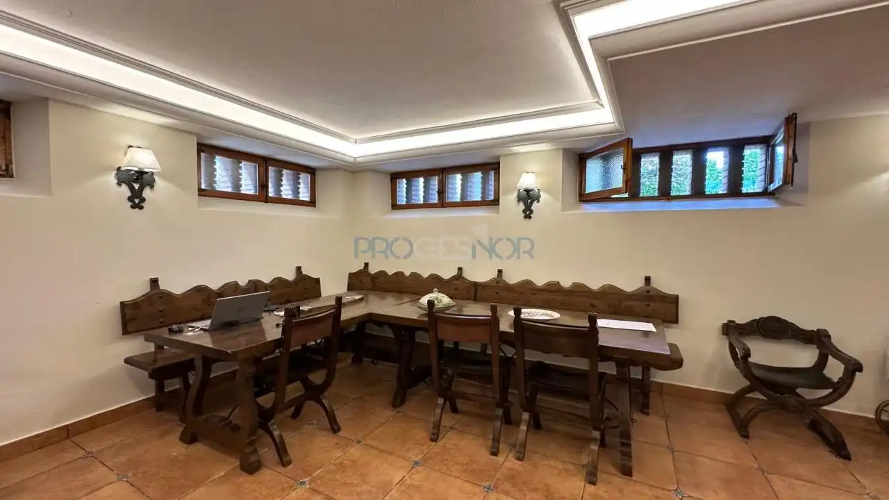 Casa o xalet en venda en Mansilla de las Mulas amb Calefacció, Jardí privat i Piscina