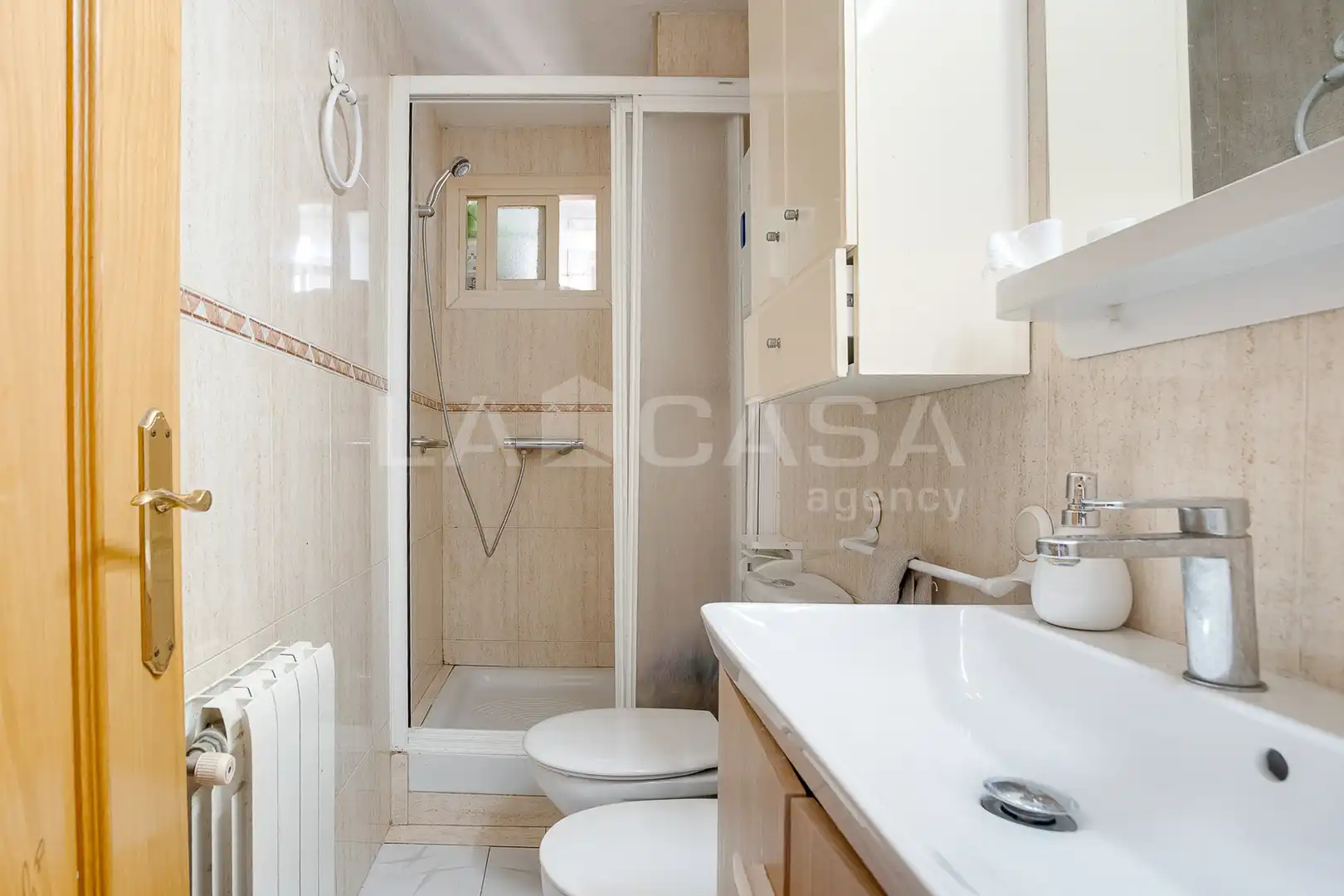 Badezimmer von Wohnung zum Verkauf in L'Hospitalet de Llobregat