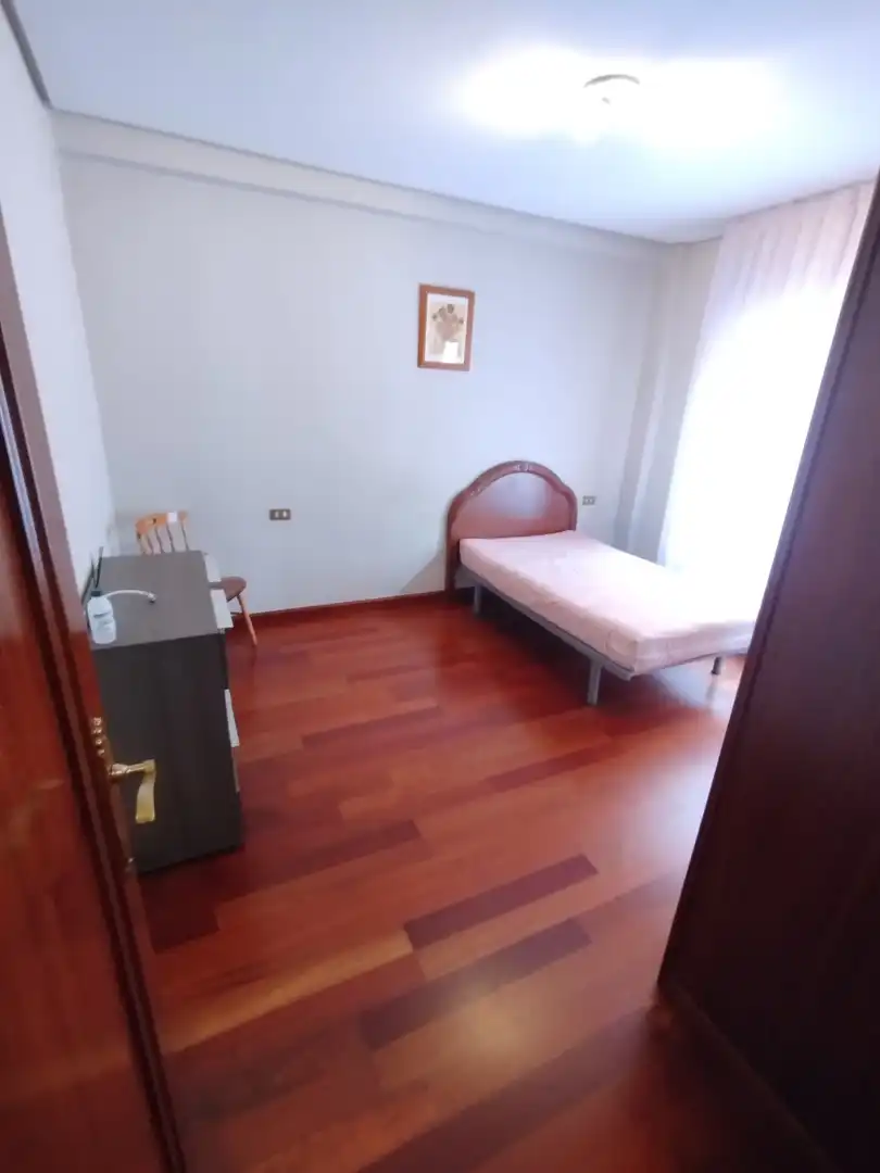 Schlafzimmer von Wohnung zum Verkauf in  Logroño mit Heizung und Abstellraum