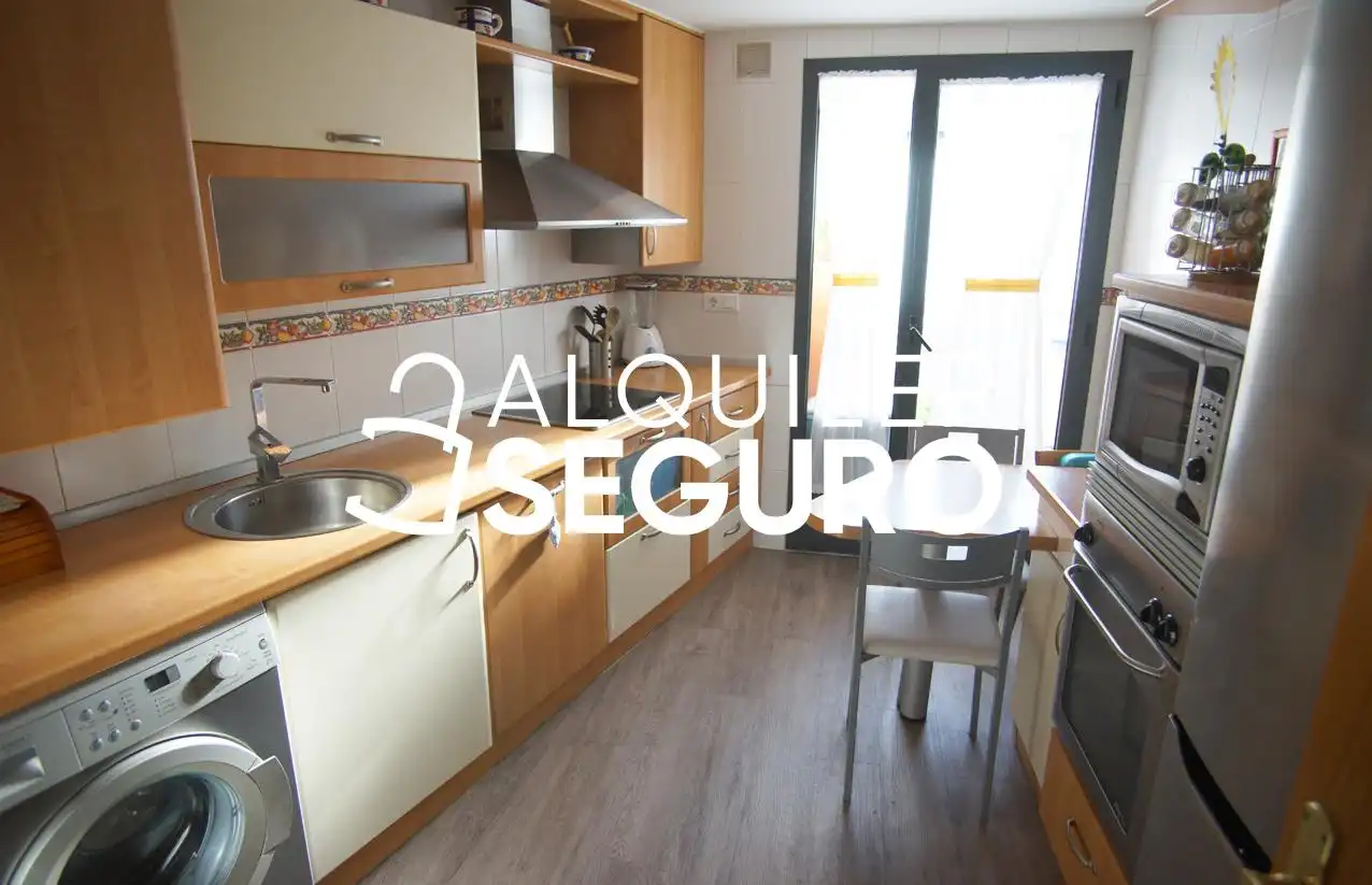 Cocina de Piso de alquiler en Valladolid con Calefacción y Amueblado